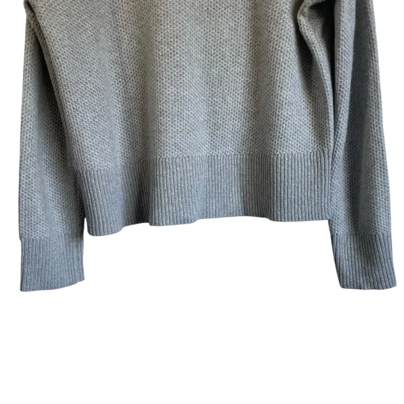 Outerknown Women's Cashmere Waffle Texture Light Gray Crew Neck Sweater Large - Picture 5 of 8